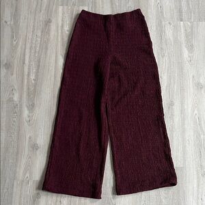 H&M Burgundy Textured Wide-Leg Capri Pants Elastic Waistband